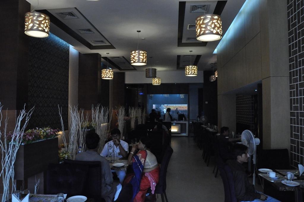 Hotel Silk Route Guwahati Zewnętrze zdjęcie