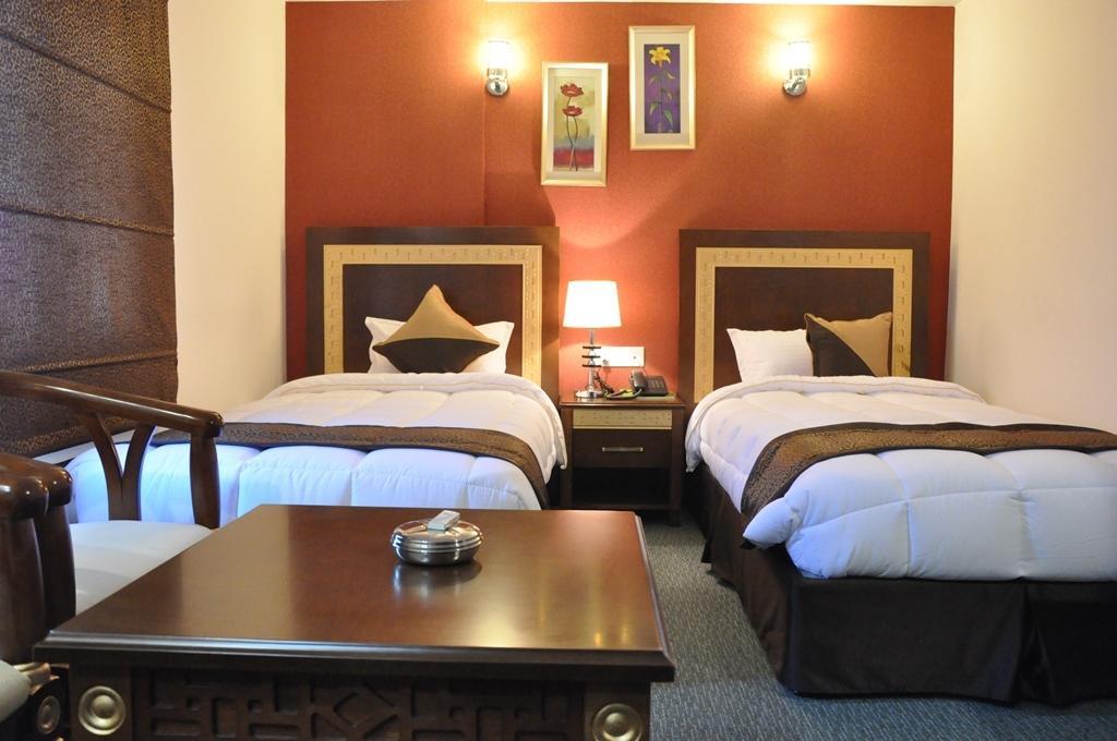 Hotel Silk Route Guwahati Zewnętrze zdjęcie