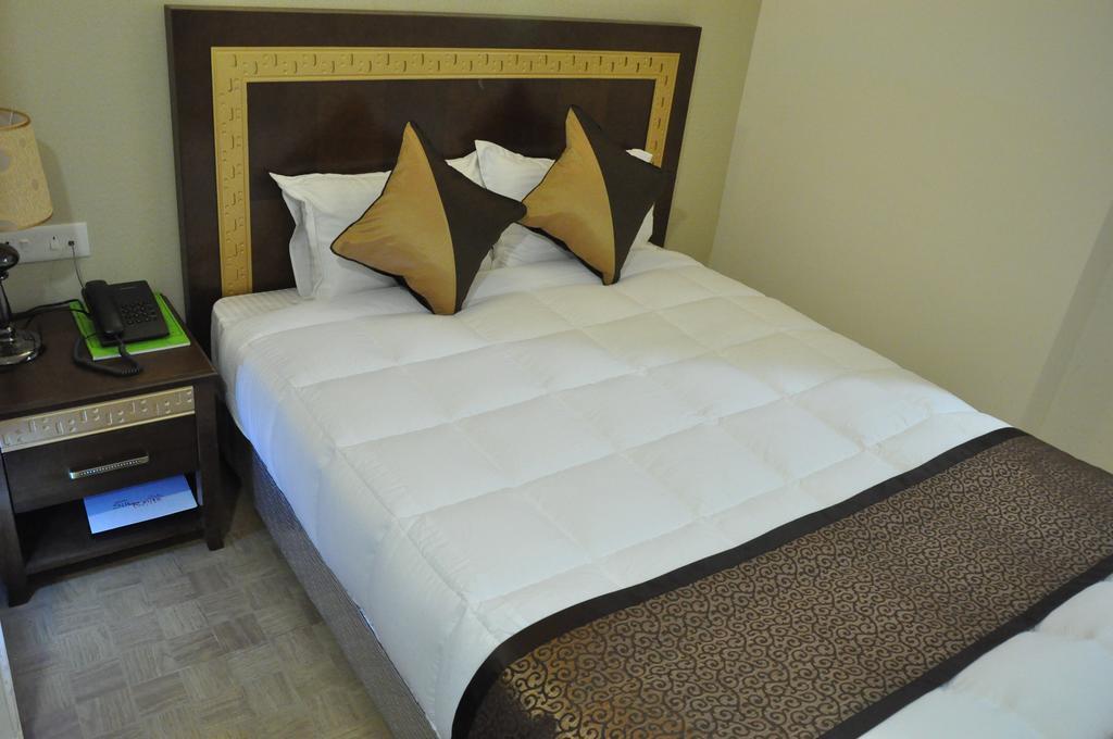 Hotel Silk Route Guwahati Zewnętrze zdjęcie